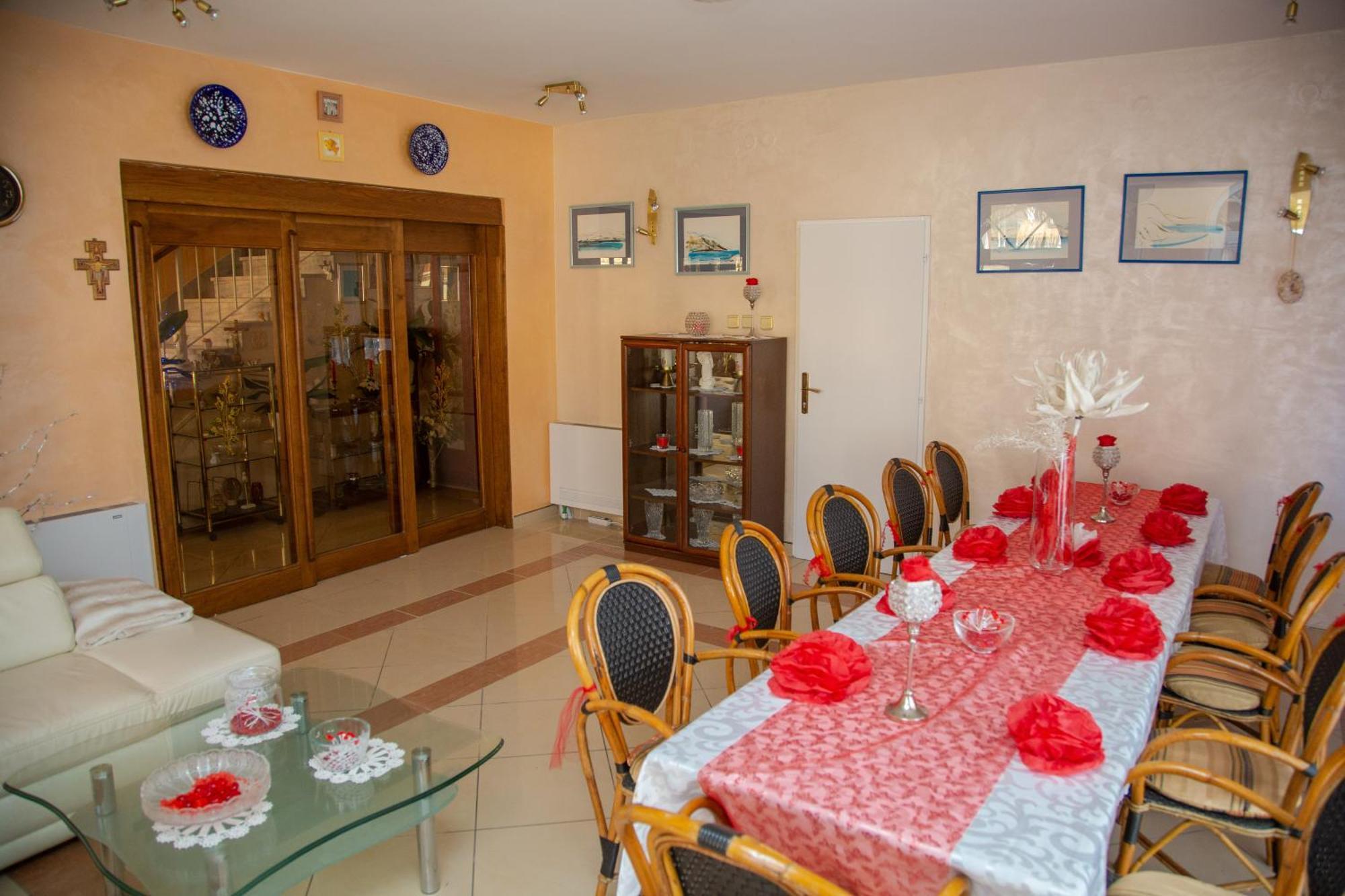Pool Mansion Magnolia - Comfort Rooms Novaglia Esterno foto