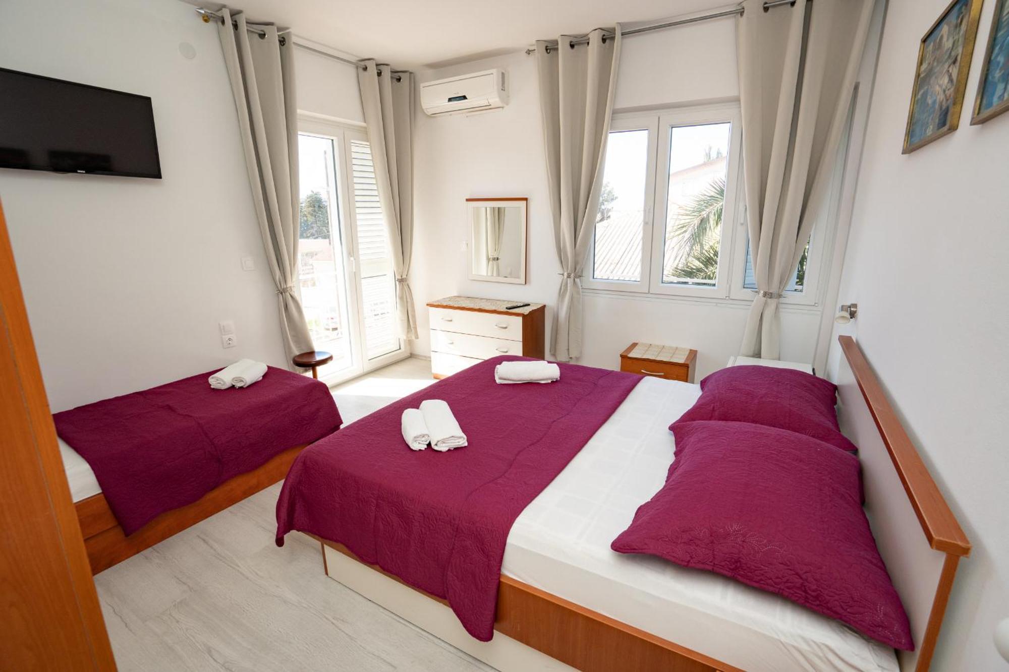 Pool Mansion Magnolia - Comfort Rooms Novaglia Esterno foto