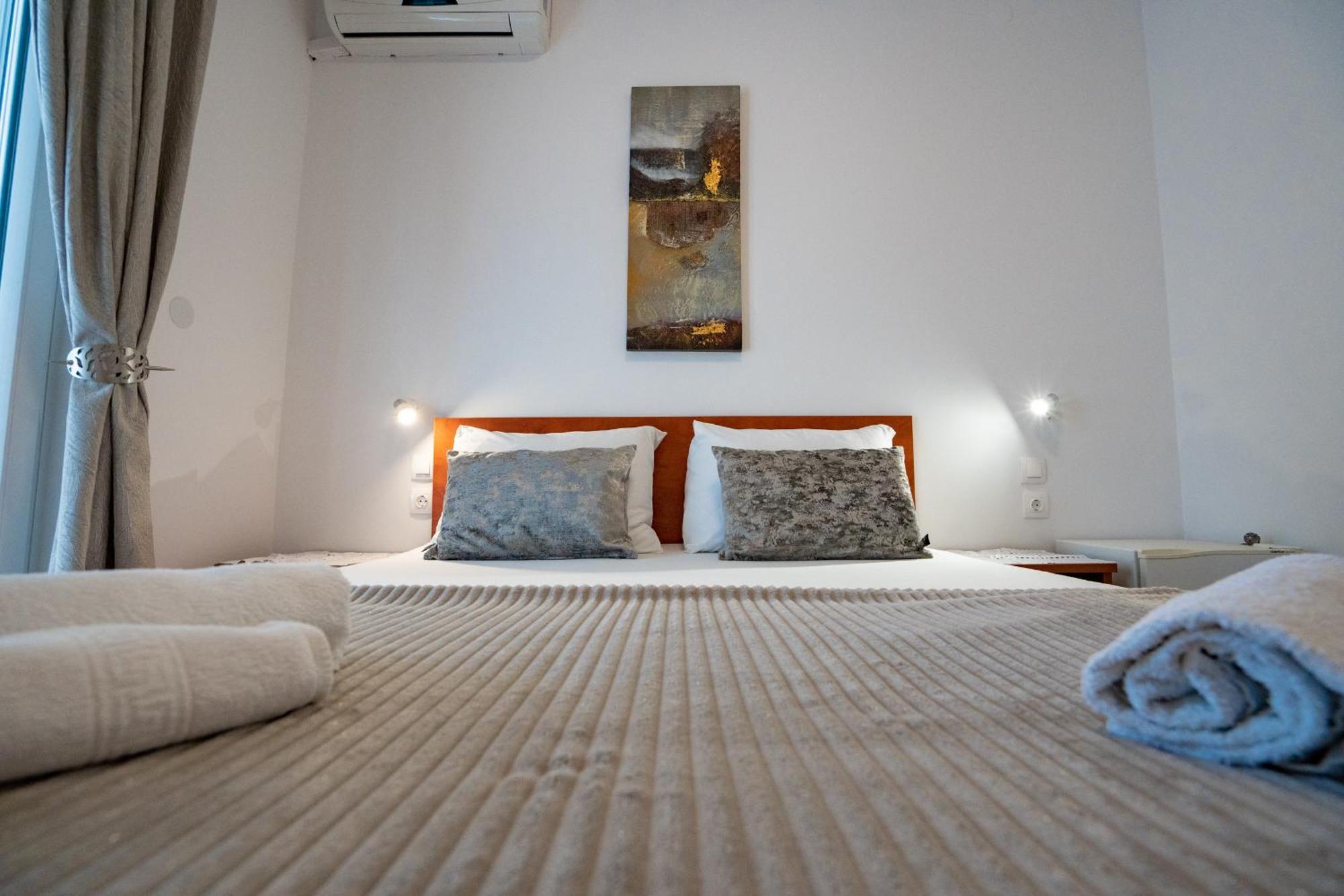 Pool Mansion Magnolia - Comfort Rooms Novaglia Esterno foto