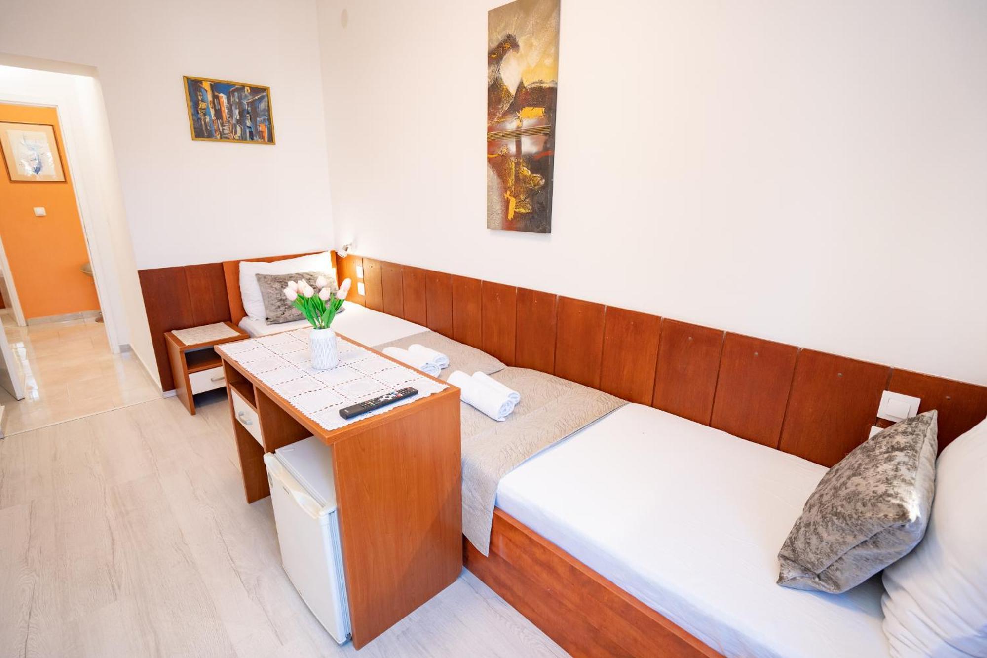 Pool Mansion Magnolia - Comfort Rooms Novaglia Esterno foto